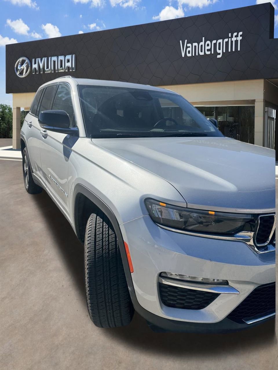 Used 2023 Jeep Grand Cherokee 4WD 4xe