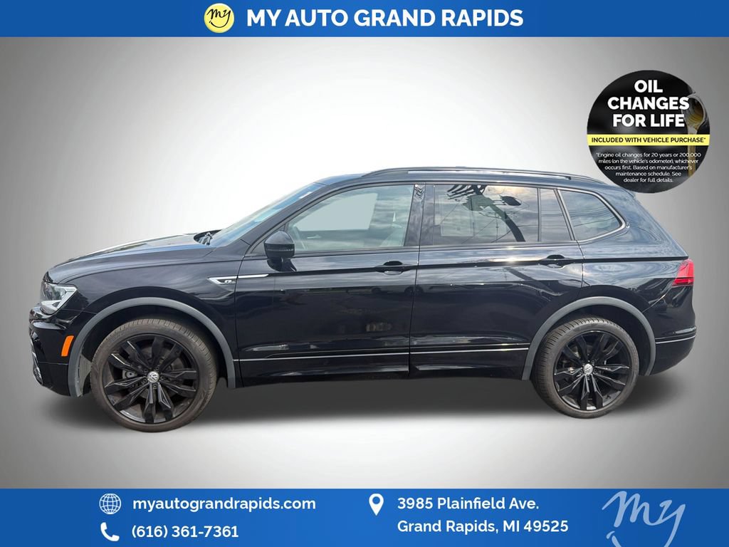 Used 2020 Volkswagen Tiguan SE R-Line w/ 3rd Row Seat Package AWD/4WD image 4