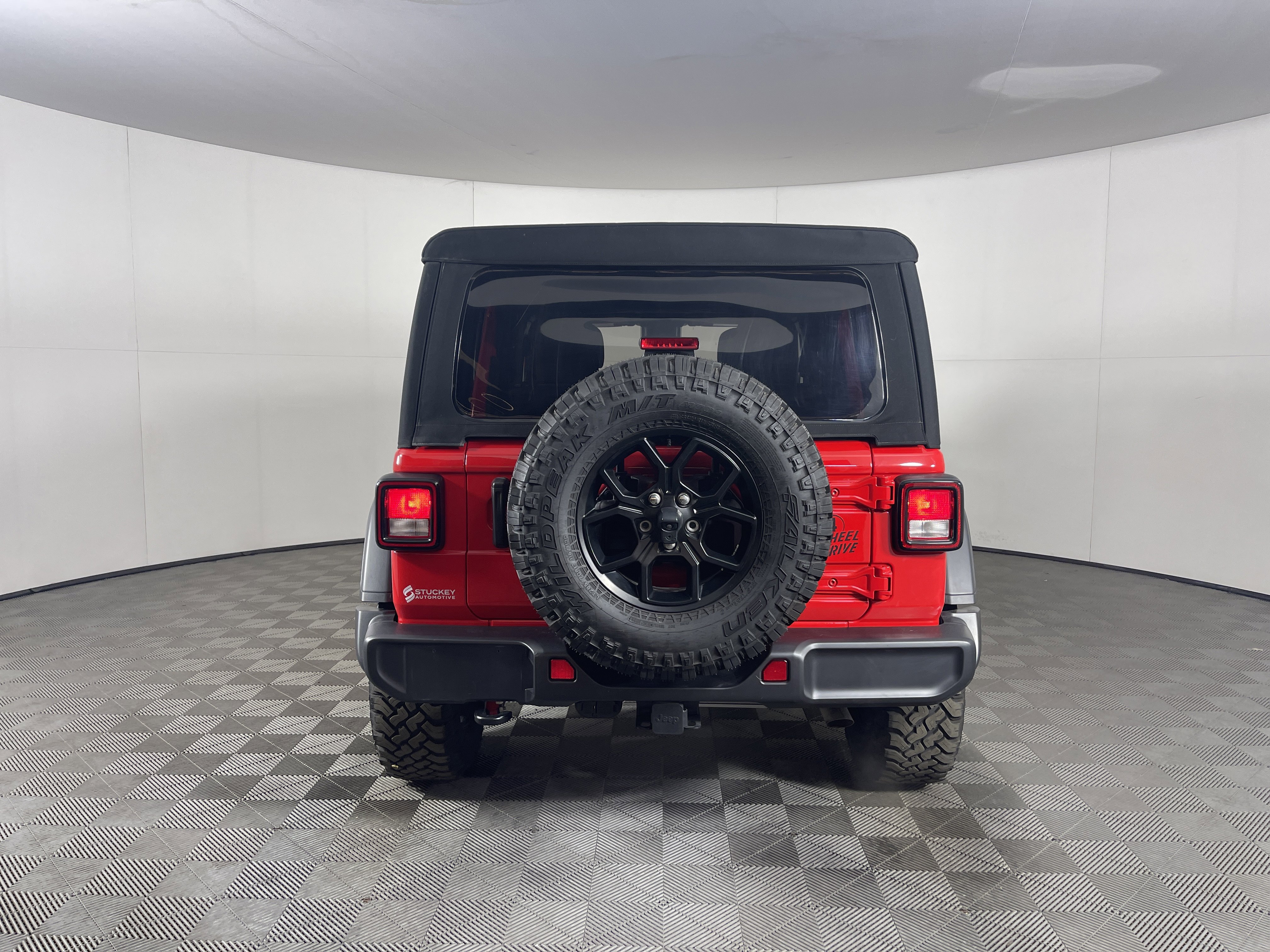 Used 2024 Jeep Wrangler Willys image 4