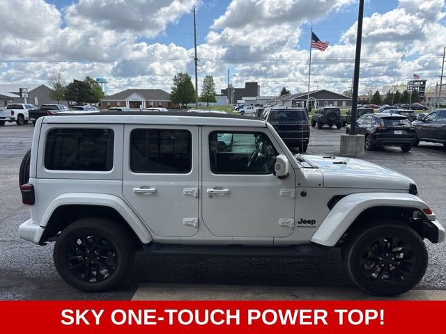 Used 2023 Jeep Wrangler Unlimited Sahara AWD/4WD image 6