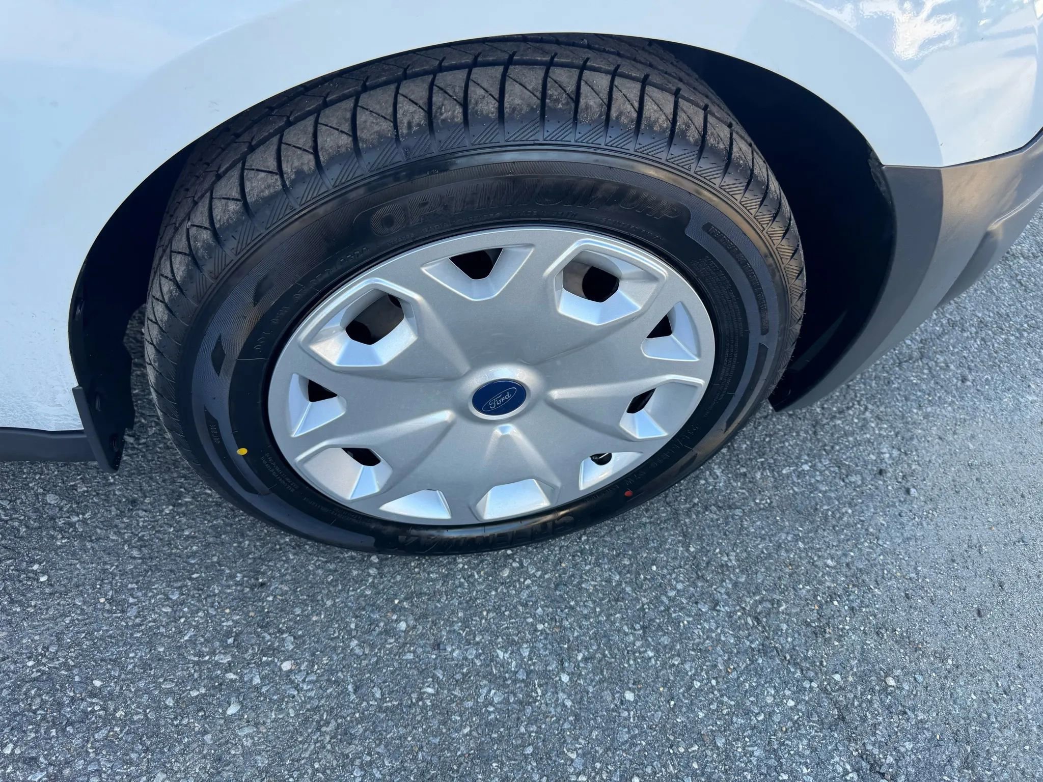 Used 2015 Ford Transit Connect XL image 32