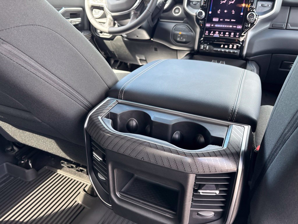 New 2027 RAM 2500 Big Horn AWD/4WD image 25