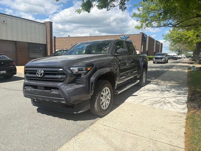 Used 2024 Toyota Tacoma SR5 AWD/4WD image 2
