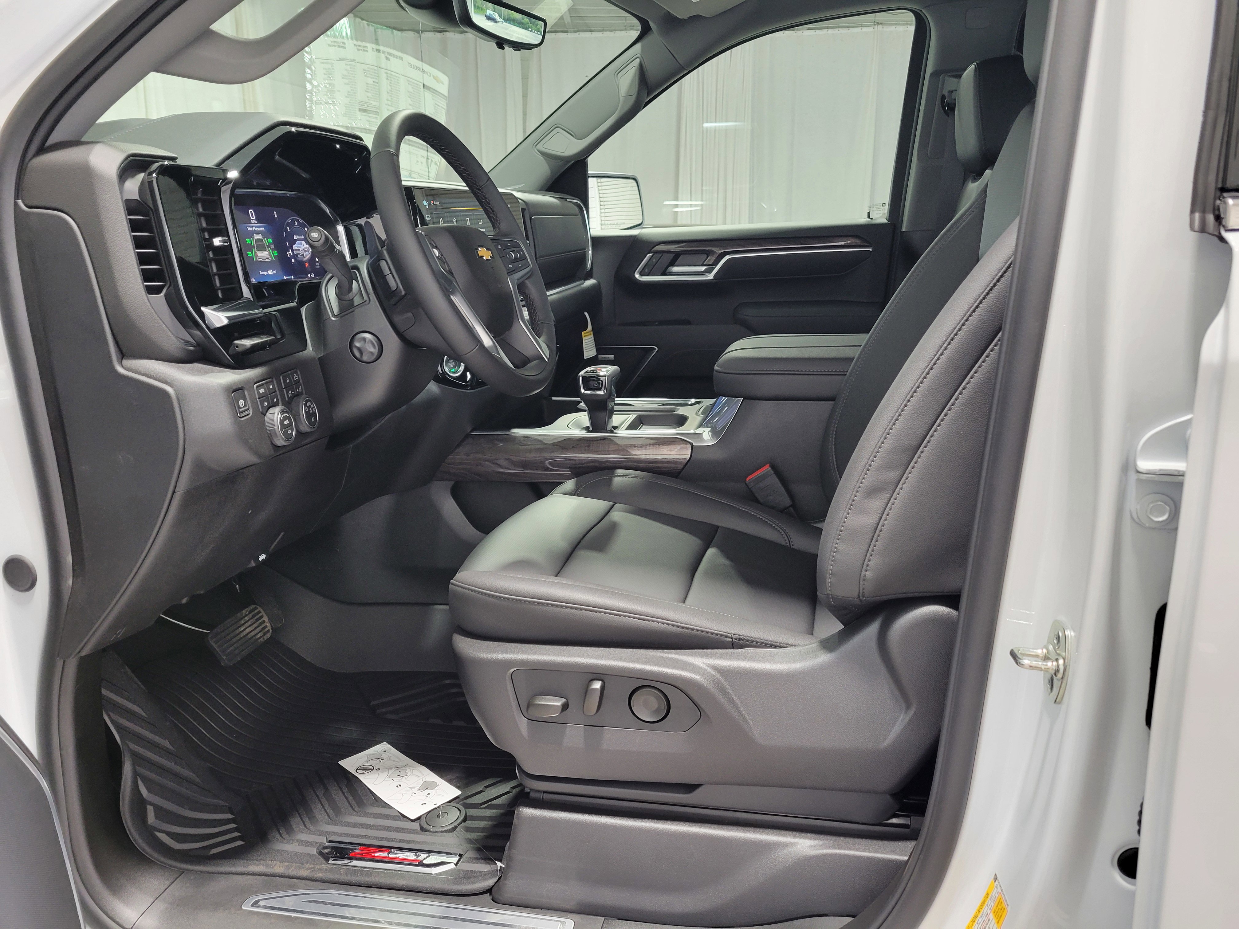 New 2026 Chevrolet Silverado 1500 LTZ image 35