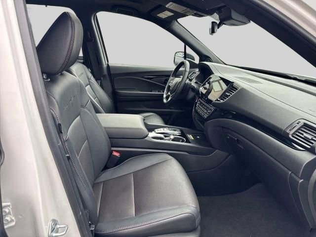 Used 2025 Honda Passport Black Edition image 20