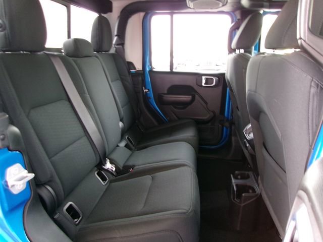 Used 2021 Jeep Gladiator Sport image 17