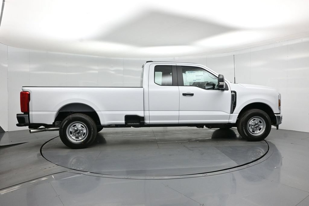 New 2026 Ford F250 XL w/ XL Chrome Package RWD image 20