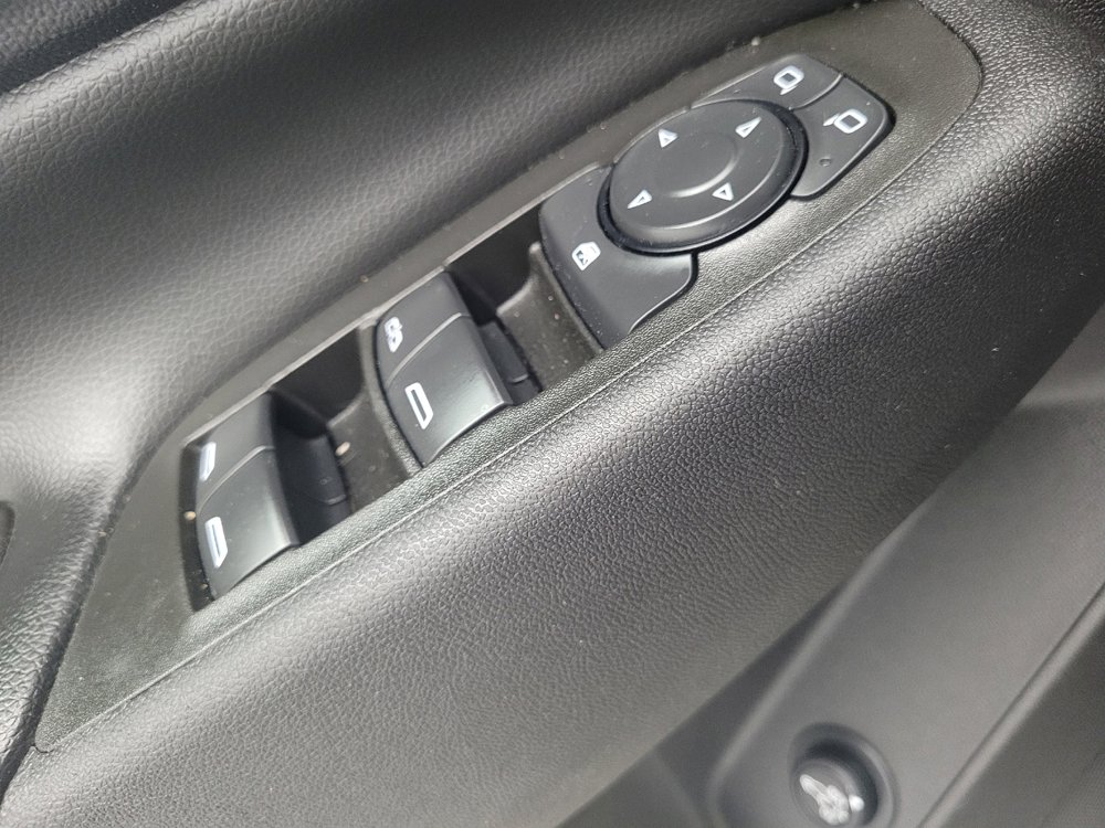 Used 2020 Chevrolet Equinox LT w/ Driver Convenience Package FWD image 27