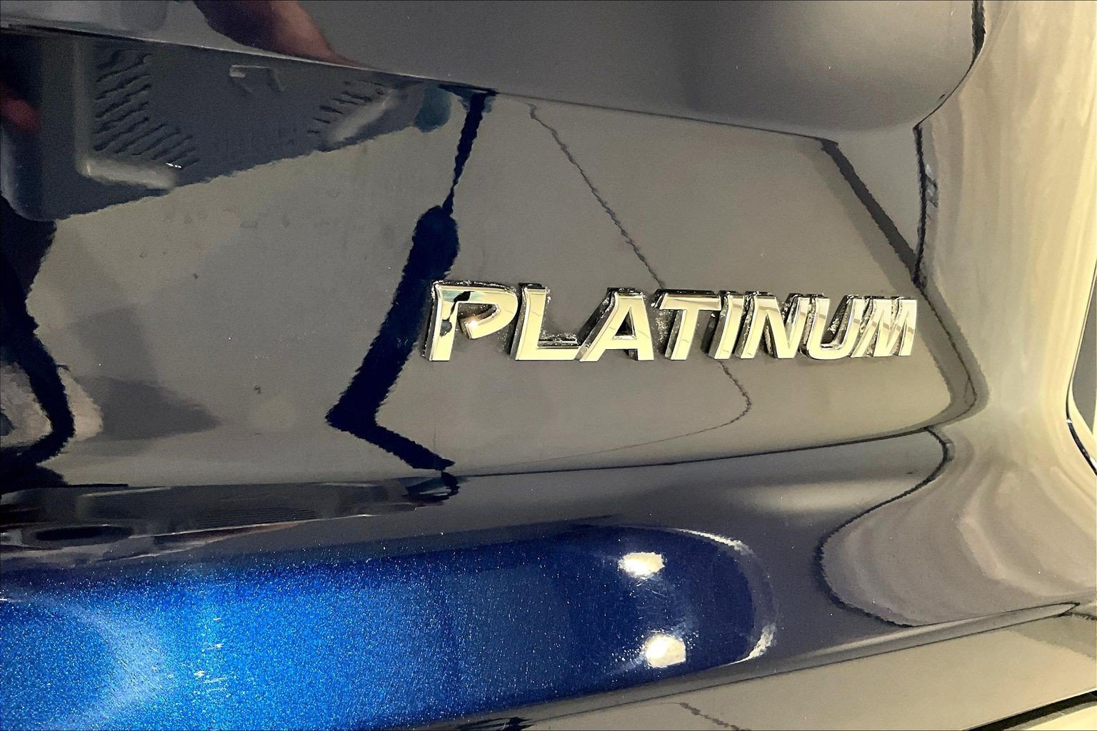 Used 2023 Nissan Pathfinder Platinum FWD image 24