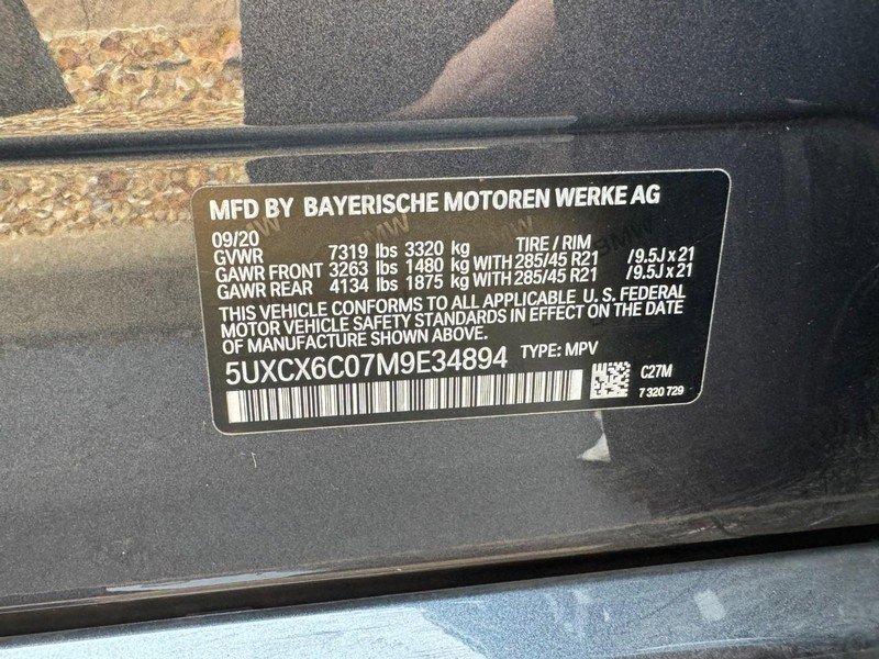 Used 2021 BMW X7 M50i w/ Dynamic Handling Package image 28