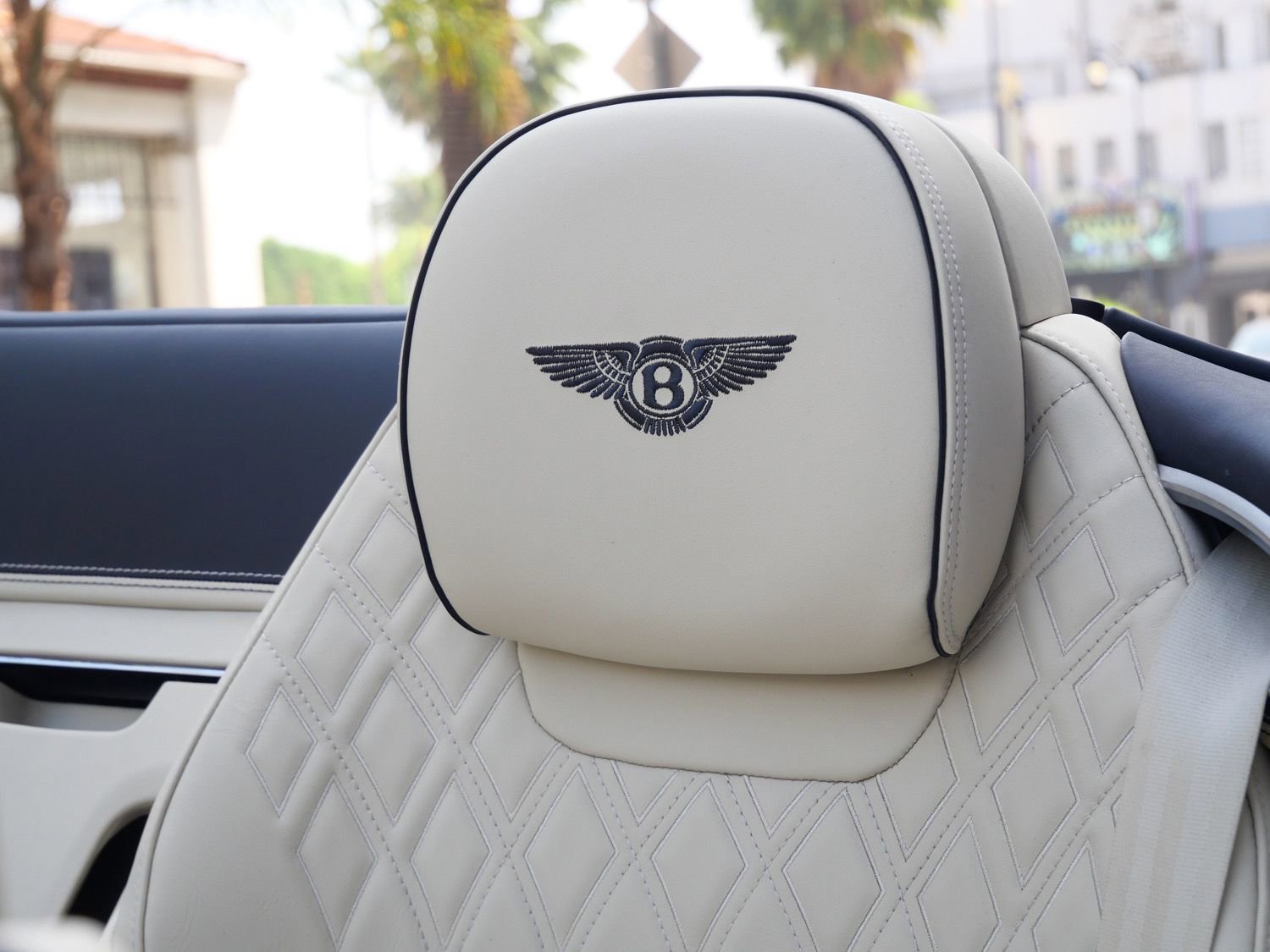 Used 2024 Bentley Continental GT Azure image 17