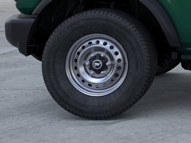 New 2025 Ford Bronco 4-Door image 32