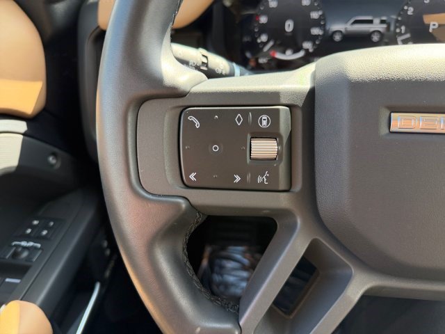 Certified 2026 Land Rover Defender 110 X-Dynamic SE AWD/4WD image 22