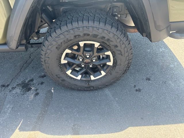 Used 2026 Jeep Gladiator Rubicon AWD/4WD image 15
