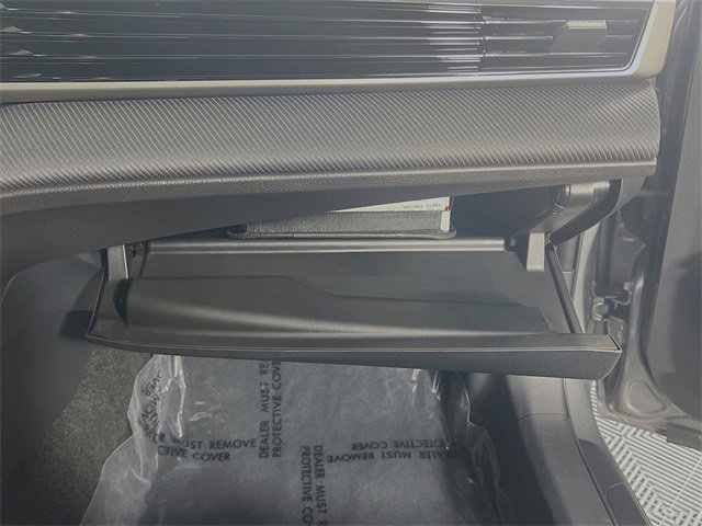 Used 2025 Toyota Camry SE image 30