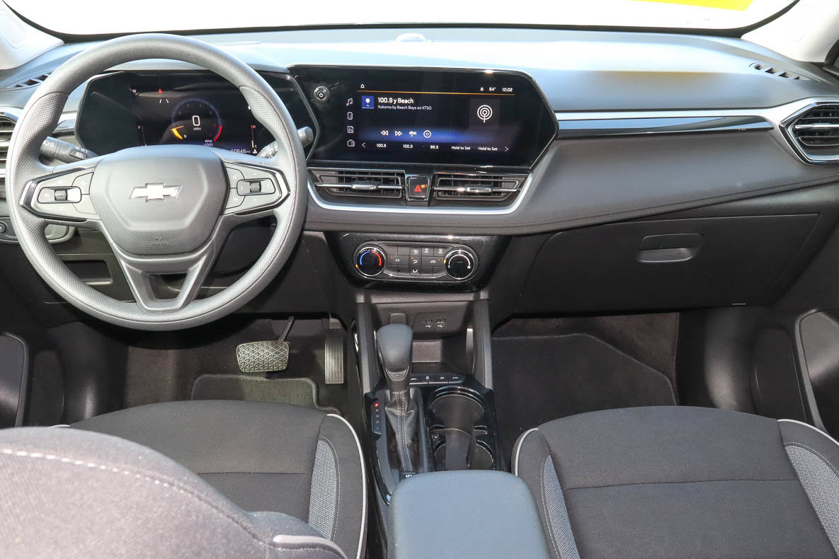 Used 2025 Chevrolet TrailBlazer LT AWD/4WD image 10