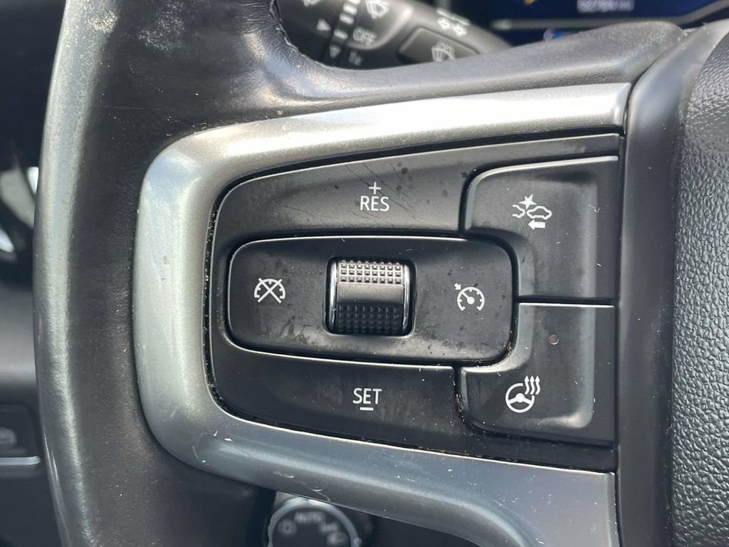 Used 2022 Chevrolet Silverado 1500 LT AWD/4WD image 24