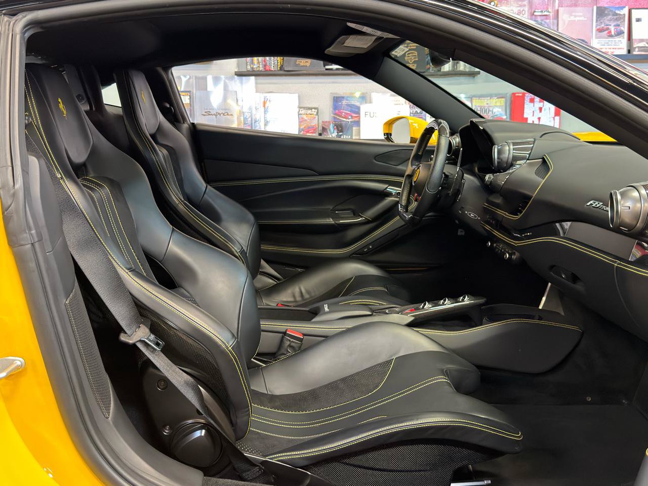 Used 2020 Ferrari F8 Tributo RWD image 28