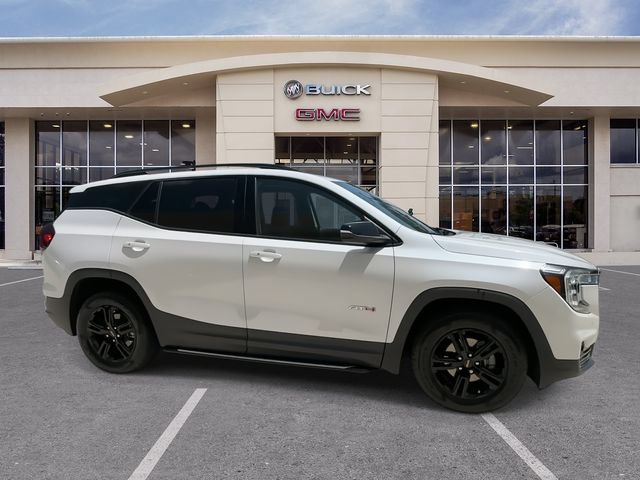 Certified 2022 GMC Terrain AT4 w/ Infotainment Package II AWD/4WD image 17