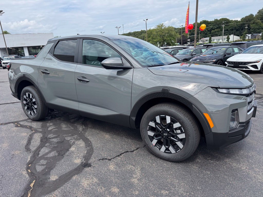 New 2027 Hyundai Santa Cruz SE AWD/4WD image 3