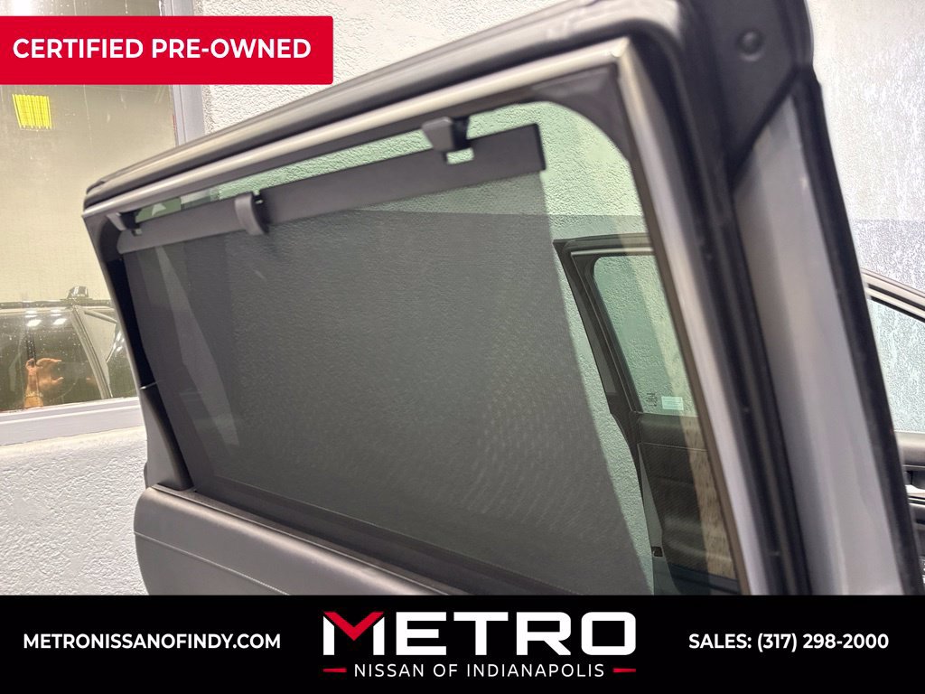Used 2023 Nissan Pathfinder SL AWD/4WD image 26