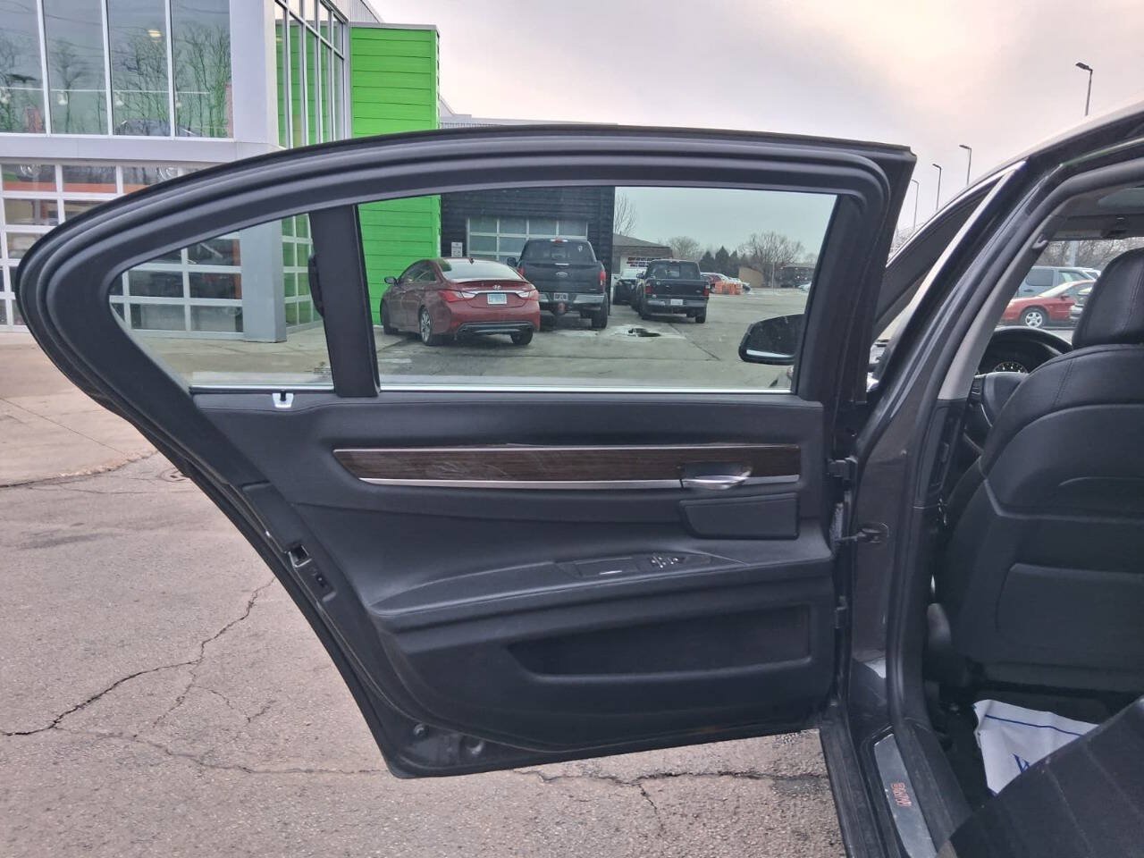 Used 2012 BMW 750Li xDrive AWD/4WD image 9
