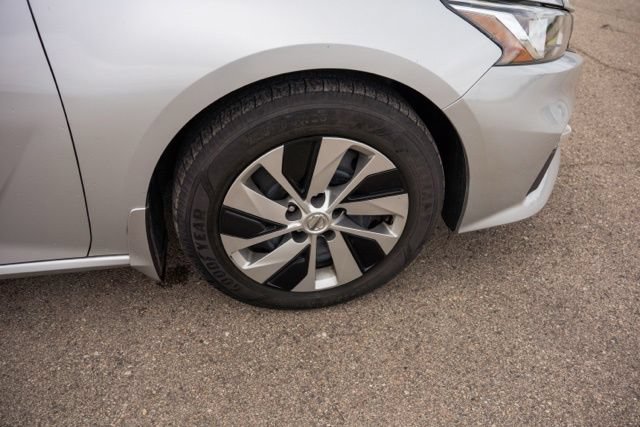 Used 2019 Nissan Altima 2.5 S FWD image 9