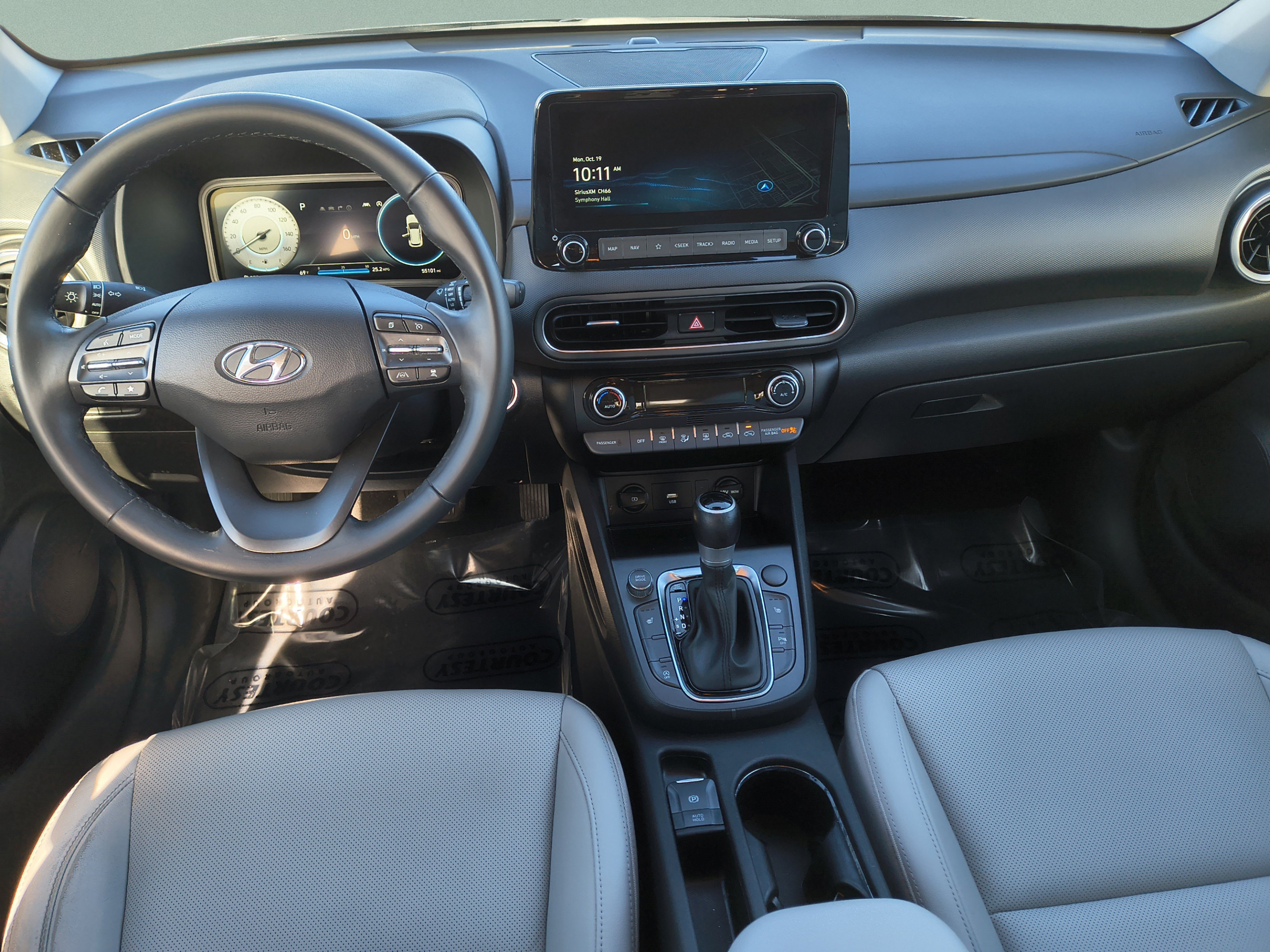 Certified 2022 Hyundai Kona Limited FWD image 10