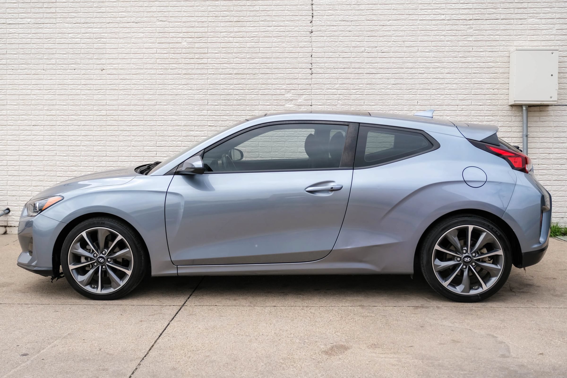 Used 2021 Hyundai Veloster 2.0 Premium FWD image 11