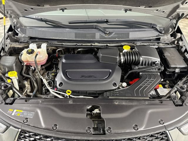 Used 2025 Chrysler Pacifica Select FWD image 30