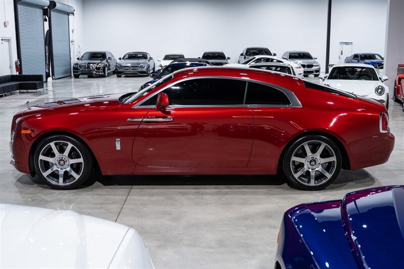 Used 2019 Rolls-Royce Wraith RWD image 3