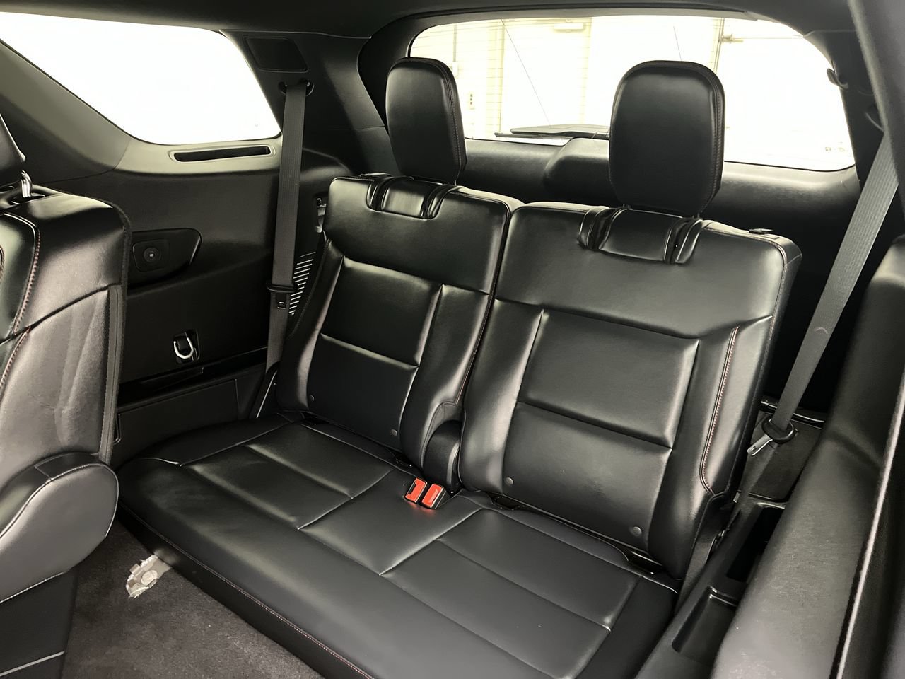 Certified 2025 Ford Explorer ST-Line AWD/4WD image 14
