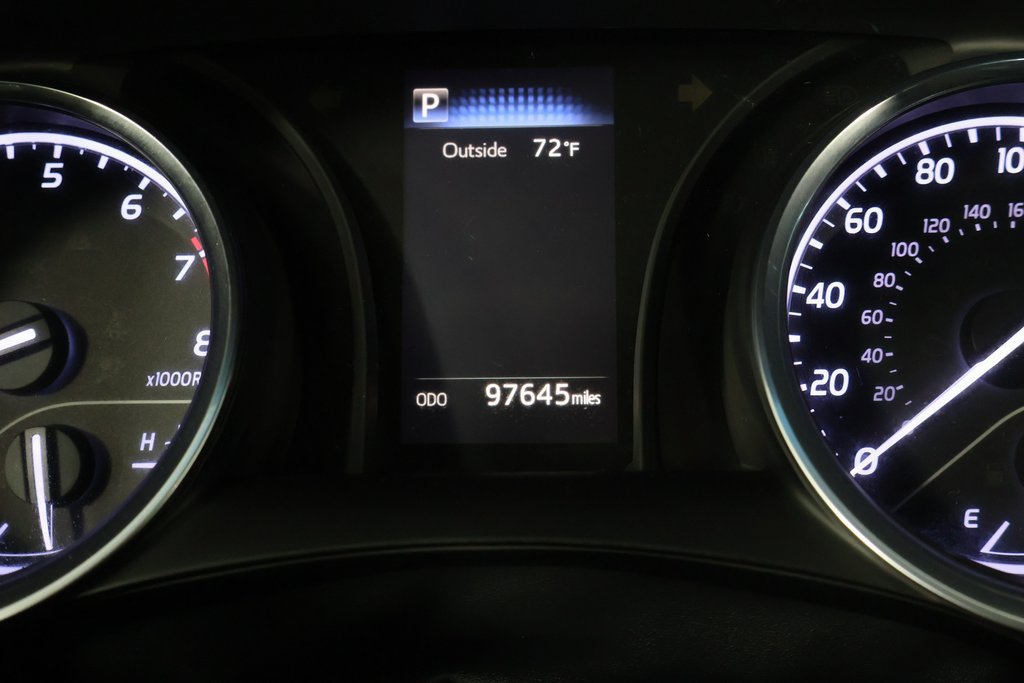 Used 2018 Toyota Camry LE FWD image 17