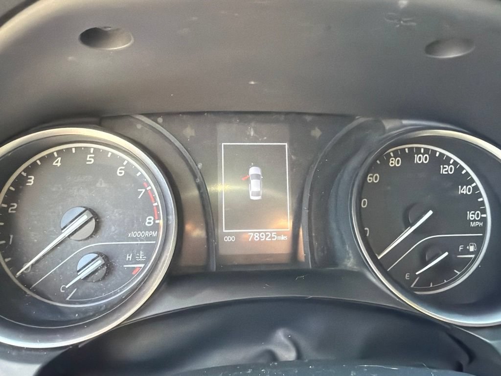 Used 2023 Toyota Camry SE FWD image 14