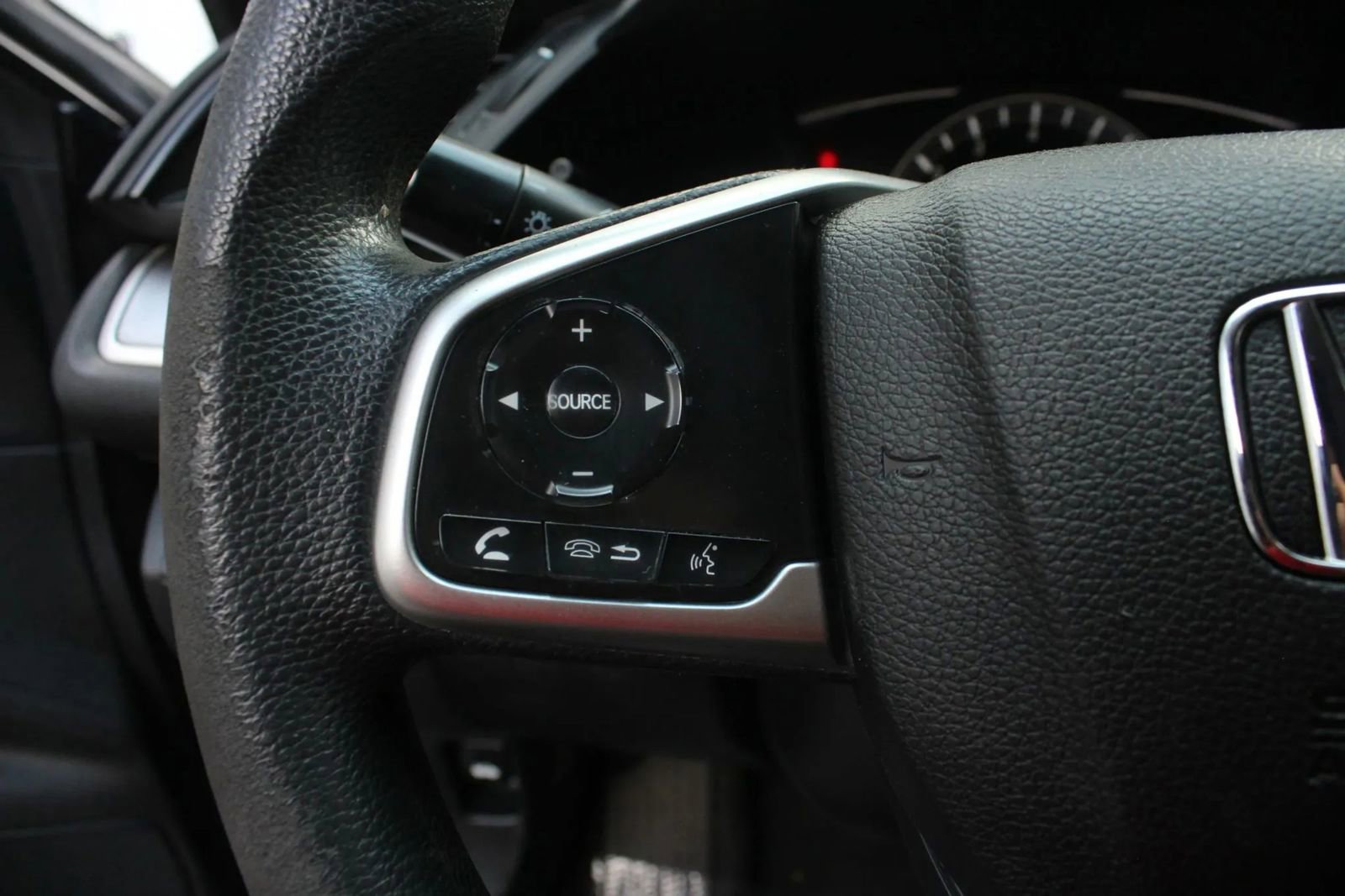 Used 2017 Honda Civic LX image 29