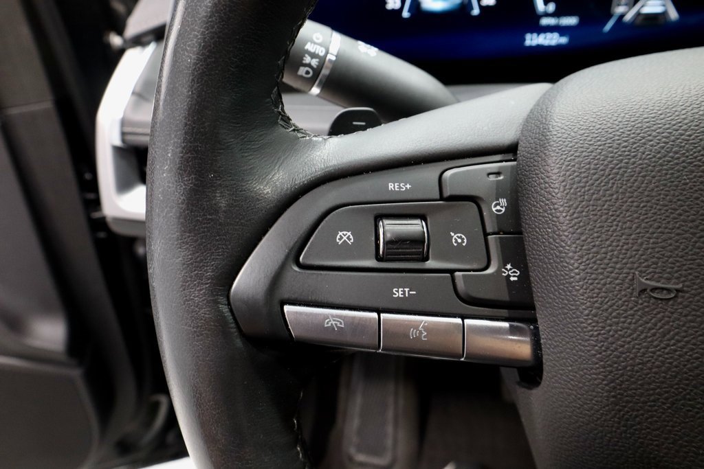 Used 2025 Cadillac XT4 Premium Luxury w/ Cold Weather Package image 28