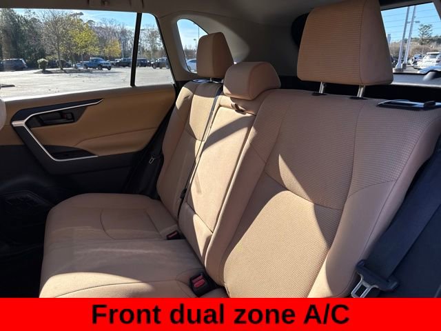 Used 2021 Toyota RAV4 LE image 14