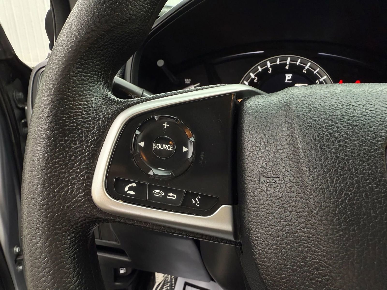 Used 2019 Honda CR-V LX image 20