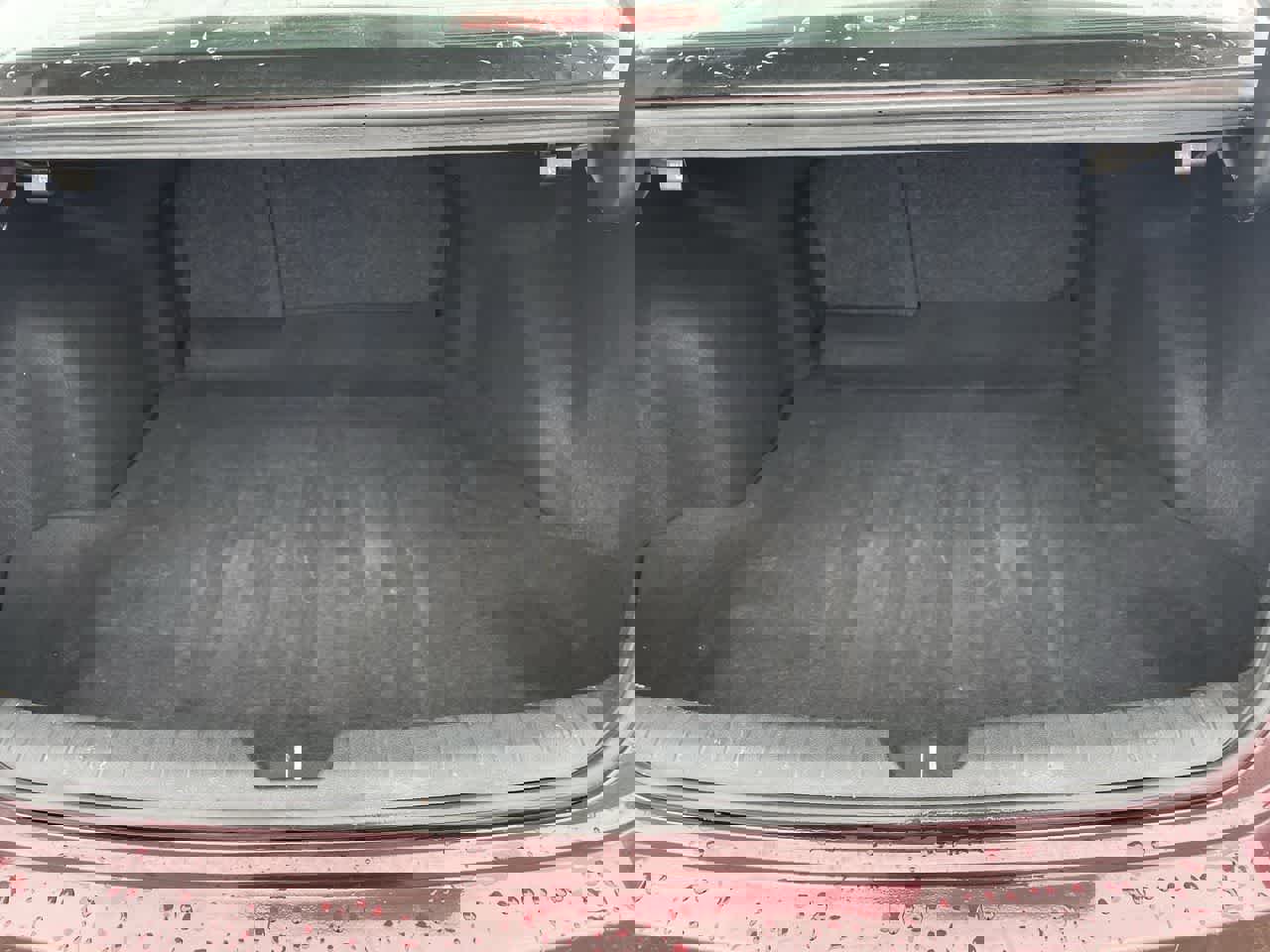 Used 2018 Kia Optima LX w/ 17" Alloy Wheels Package image 17