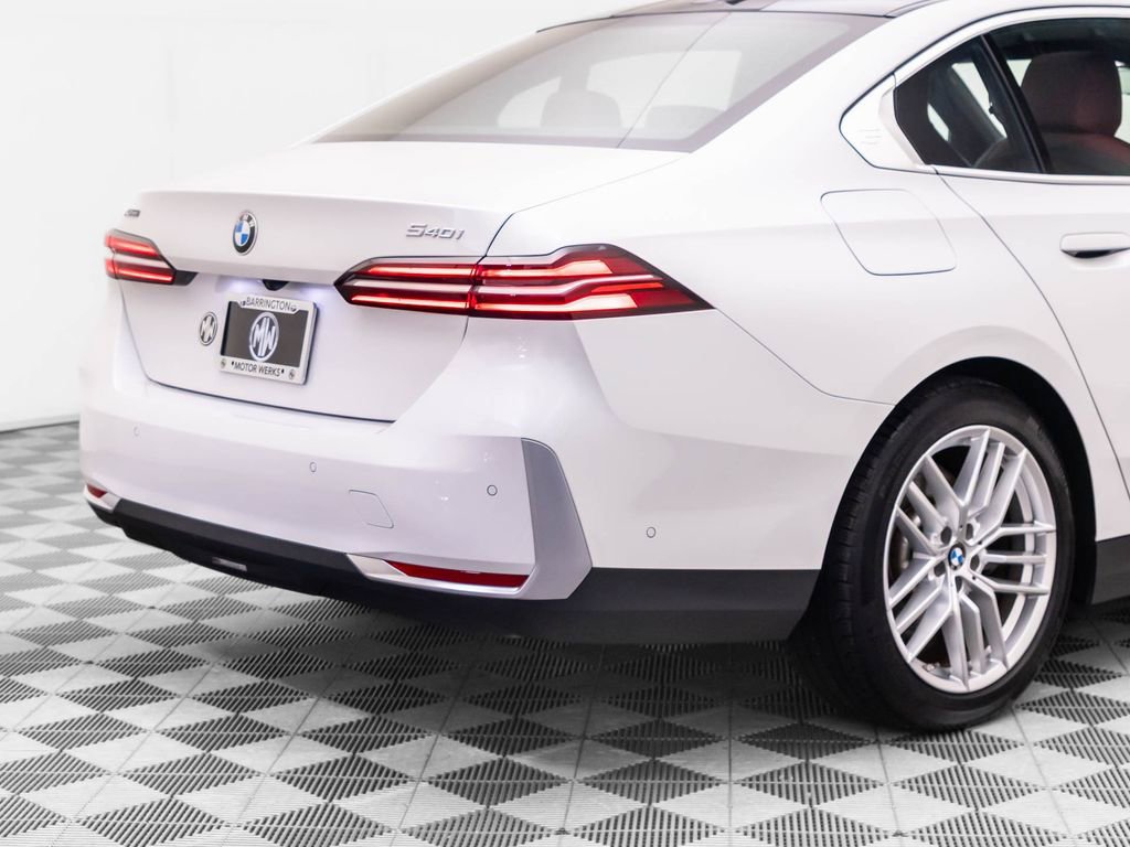 Used 2024 BMW 540i xDrive w/ Executive Package AWD/4WD image 37
