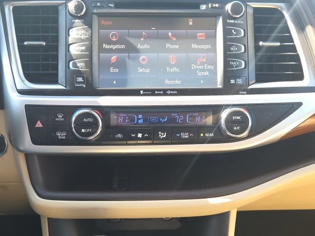 Used 2018 Toyota Highlander Limited image 35
