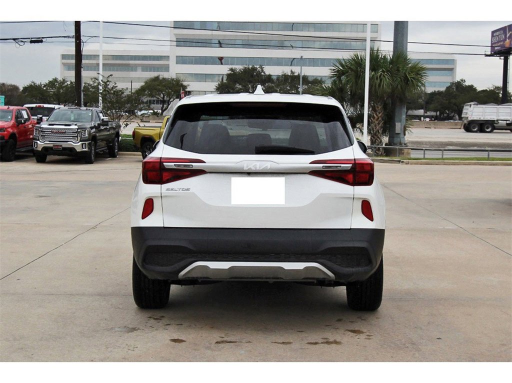 Used 2023 Kia Seltos LX image 5
