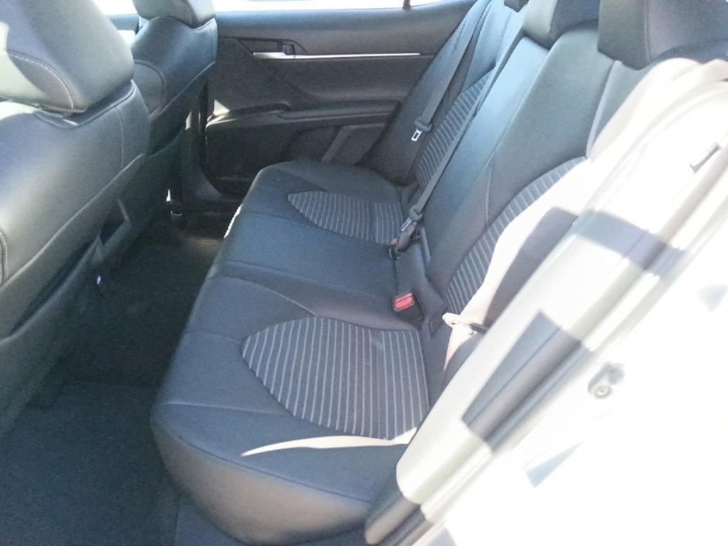 Used 2024 Toyota Camry SE image 25