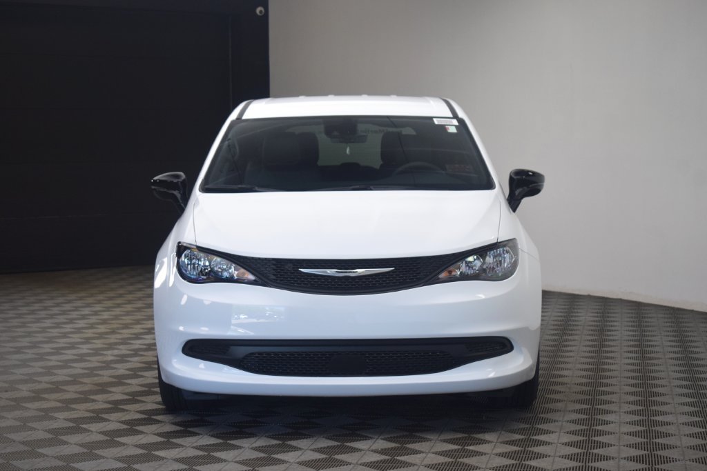 New 2027 Chrysler Pacifica LX FWD image 2
