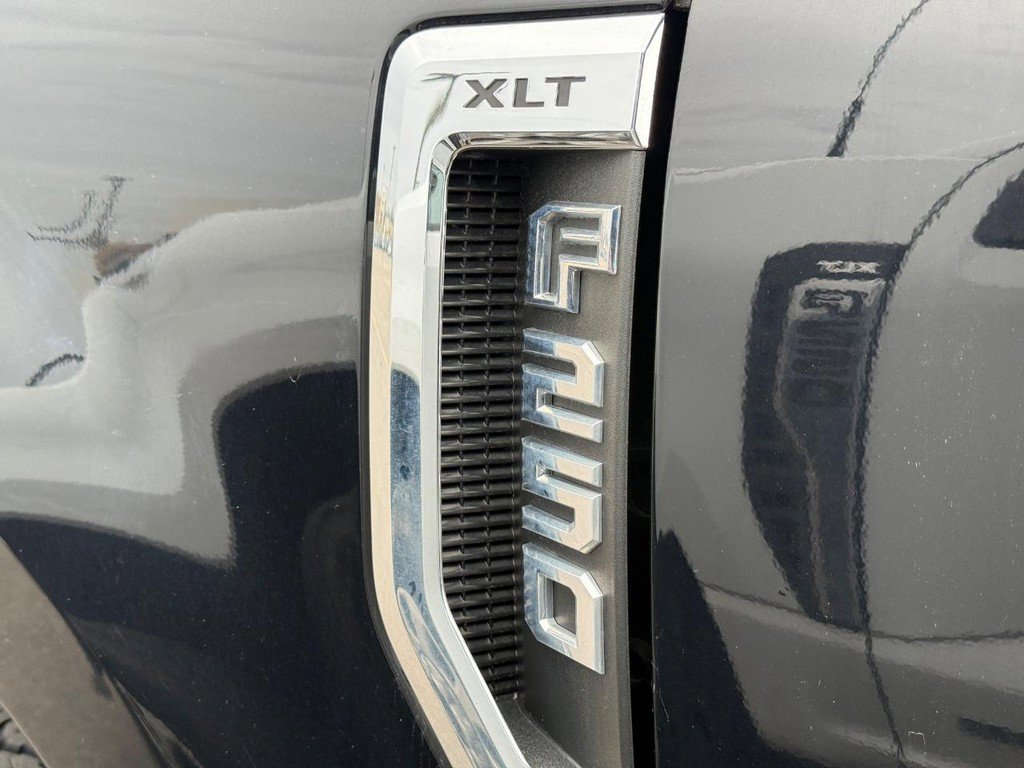 Used 2021 Ford F250 XLT w/ FX4 Off-Road Package image 7