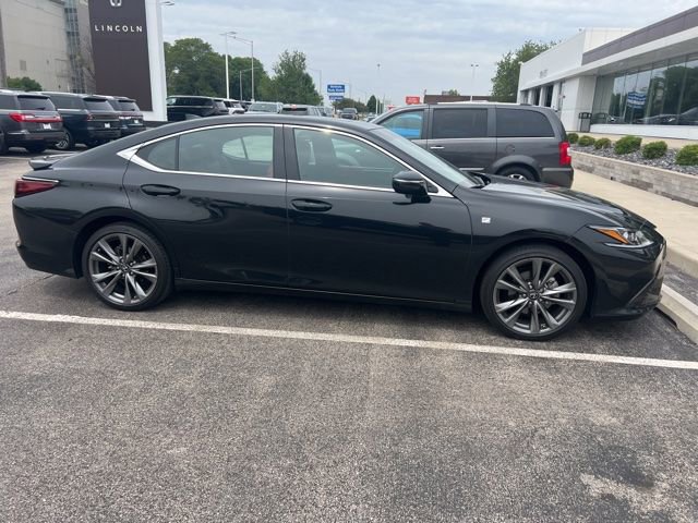 Used 2021 Lexus ES 350 F Sport w/ Accessory Package 2 FWD image 4