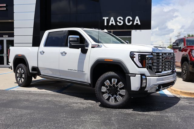 New 2025 GMC Sierra 3500 Denali w/ Technology Package