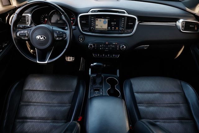 Used 2017 Kia Sorento SX image 26