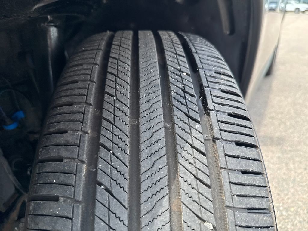 Used 2019 Honda Pilot LX image 41