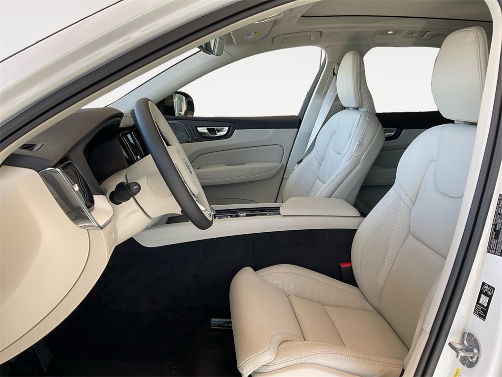 New 2026 Volvo XC60 B5 Ultra w/ Protection Package Premier image 9